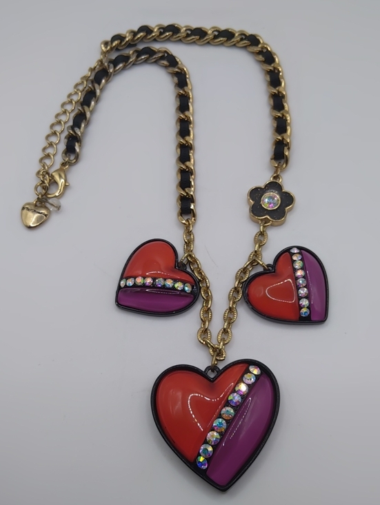 Betsey Johnson Jewelry - Betsey Johnson Vintage Lucite Bubble Heart Necklace